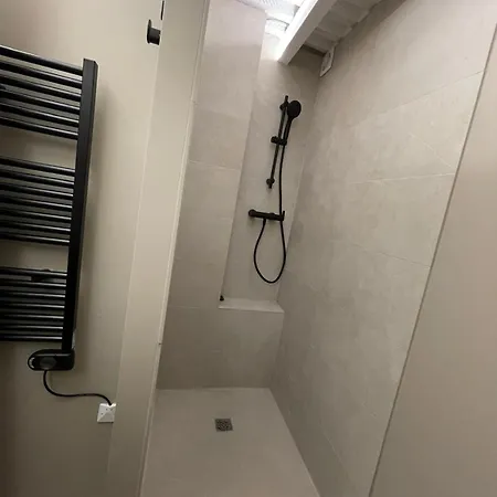 아파트 4 Pieces Charme Centre 파리