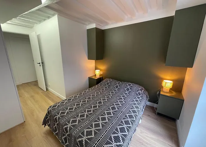 Daire 4 Pieces Charme Centre Paris